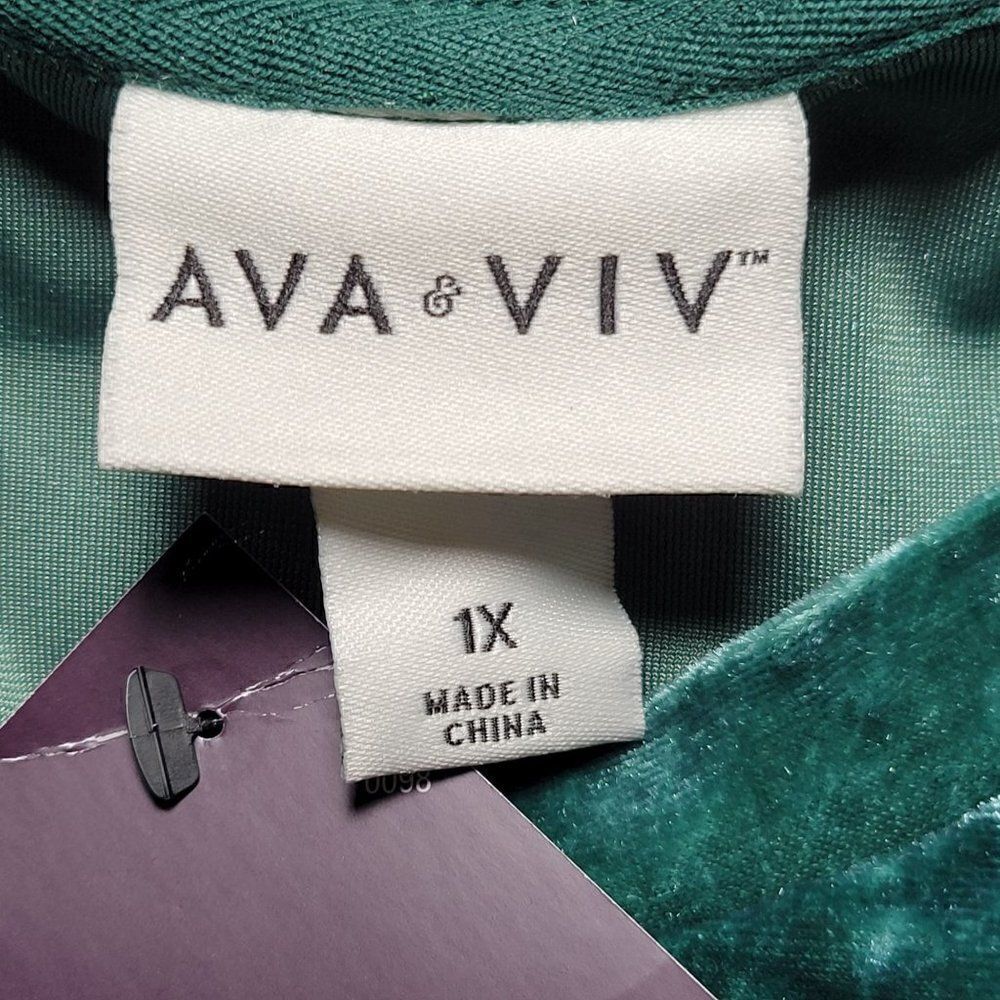 Ava & Viv Green Velvet Cropped Top Sz 1X - Picture 4 of 7